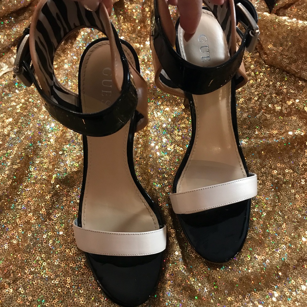 Guess shoe